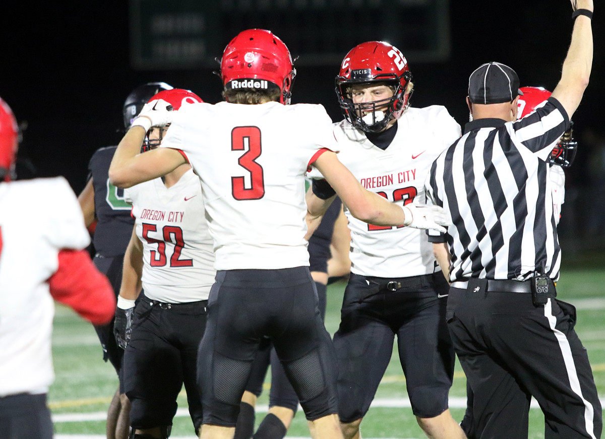 a Oregon City Tigard football Oregon September 29 2023 Dan Brood 55